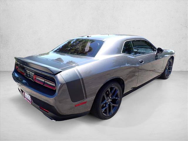 Used 2022 Dodge Challenger R/T w/ Driver Convenience Group RWD image 4