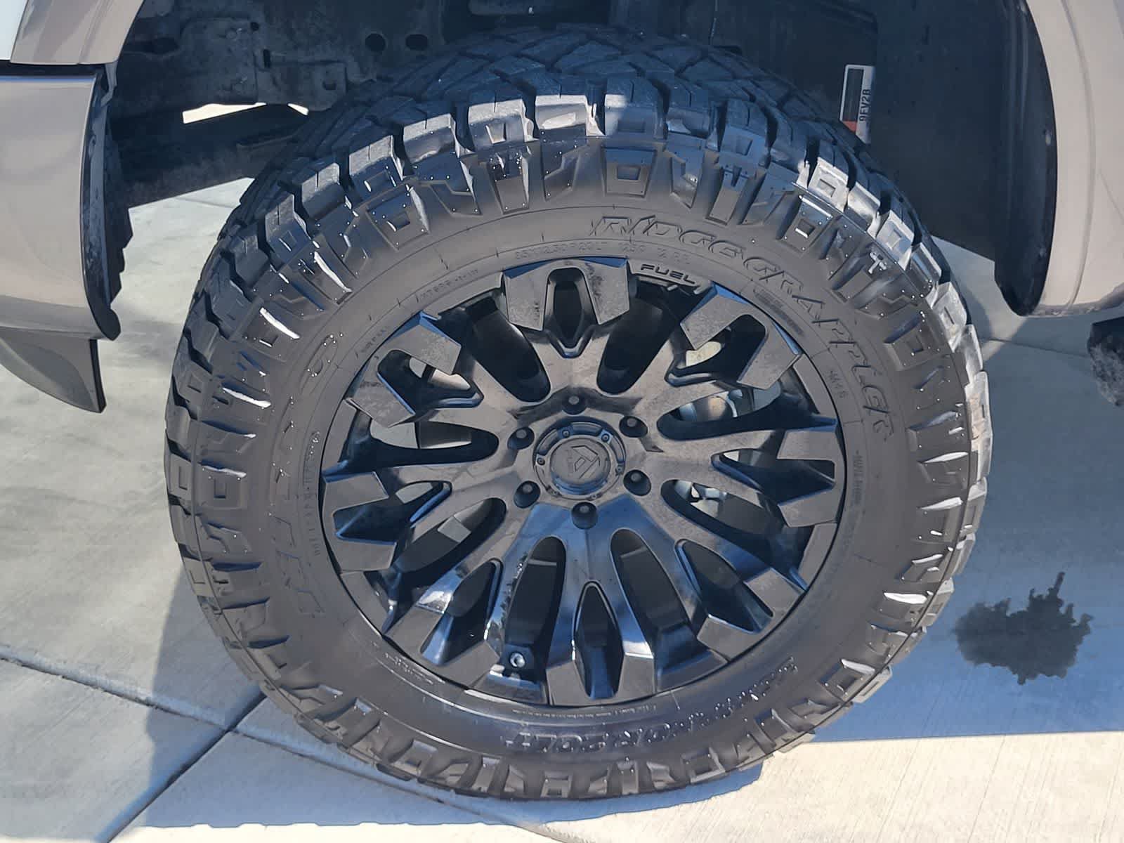 Used 2023 Nissan Titan Platinum Reserve w/ Moonroof Package AWD/4WD image 9