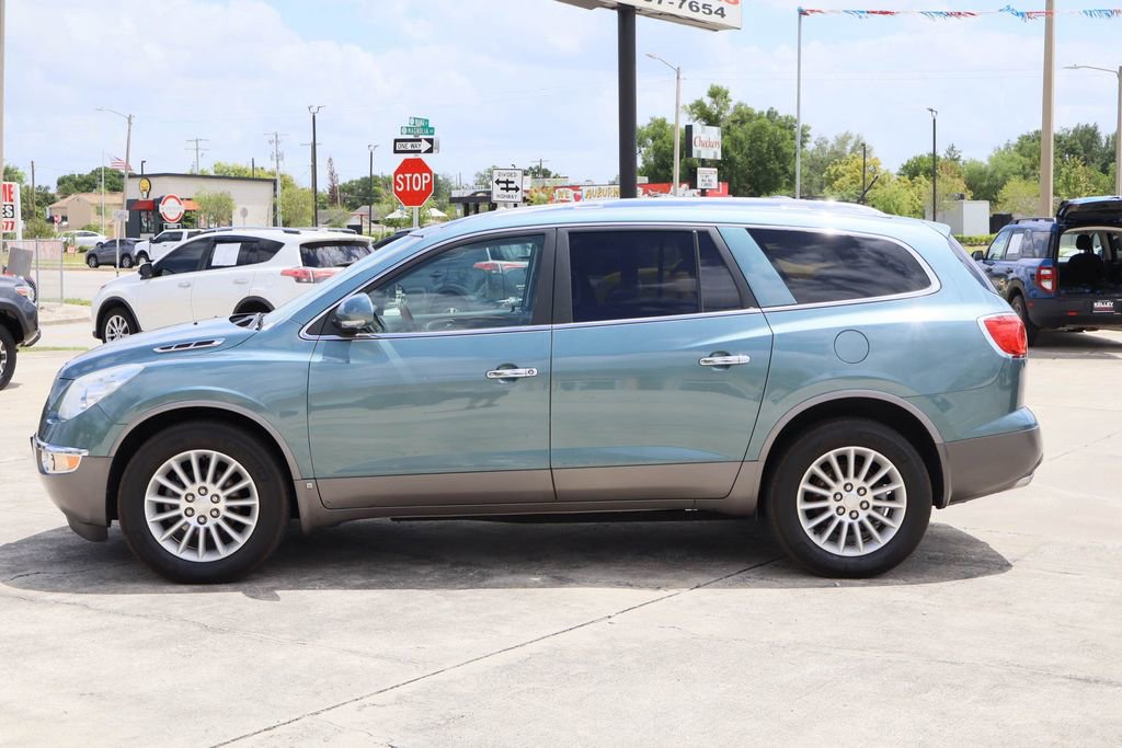 Used 2009 Buick Enclave CXL w/ Entertainment Package #2 image 5