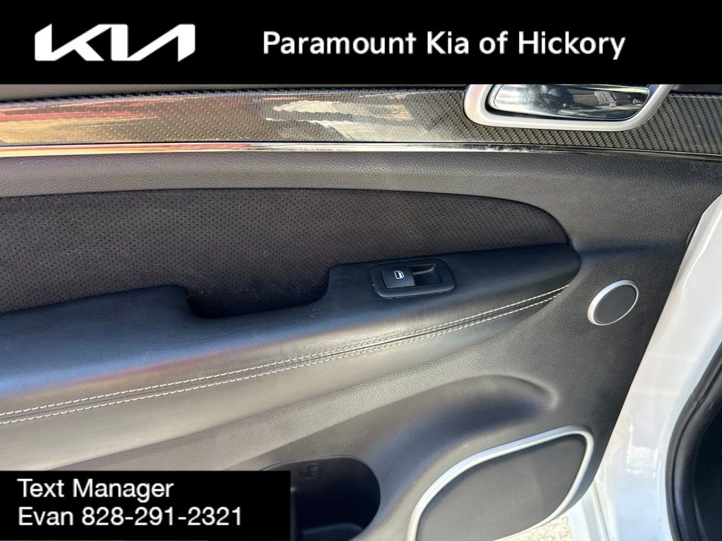 Used 2016 Jeep Grand Cherokee SRT AWD/4WD image 12