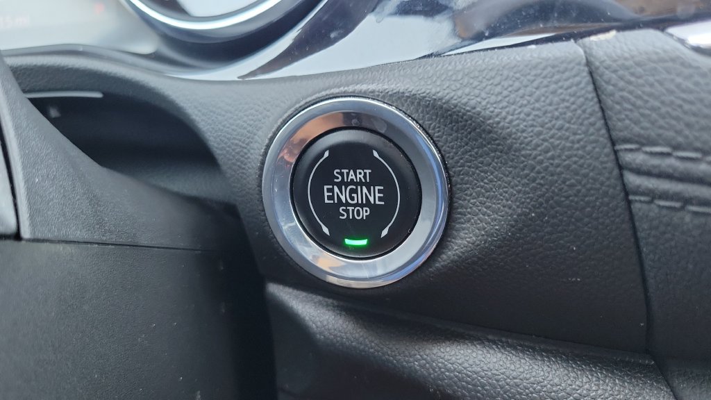Used 2022 Buick Encore GX Select w/ Sport Touring Package FWD image 22