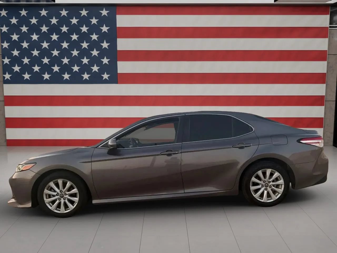 Used 2019 Toyota Camry LE FWD image 10