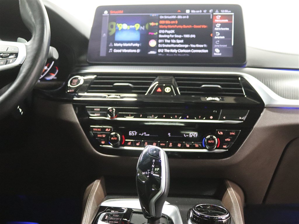 Used 2021 BMW M550i xDrive w/ Executive Package AWD/4WD image 29