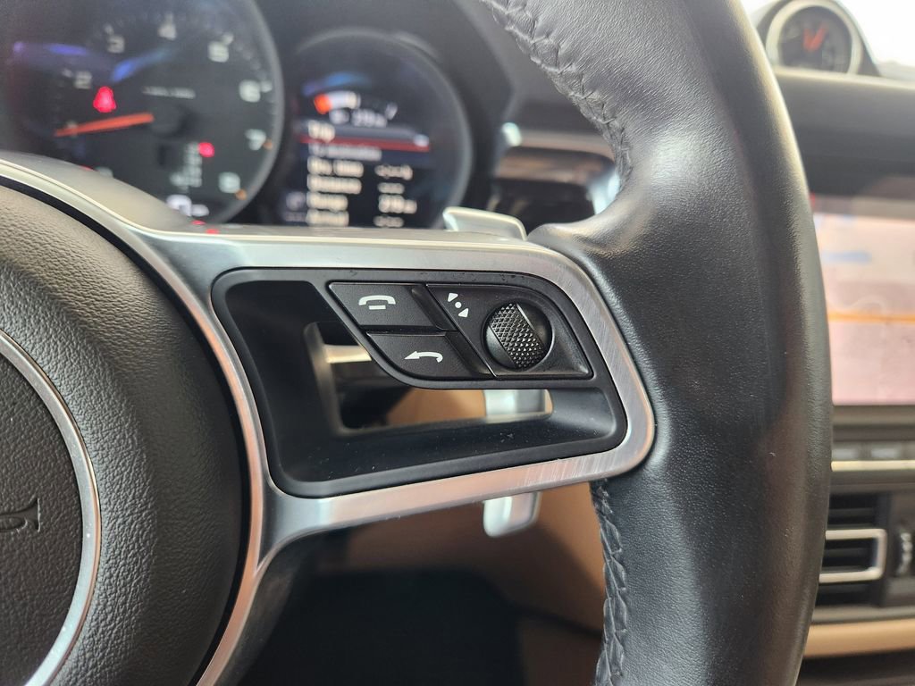 Used 2020 Porsche Macan AWD/4WD image 29