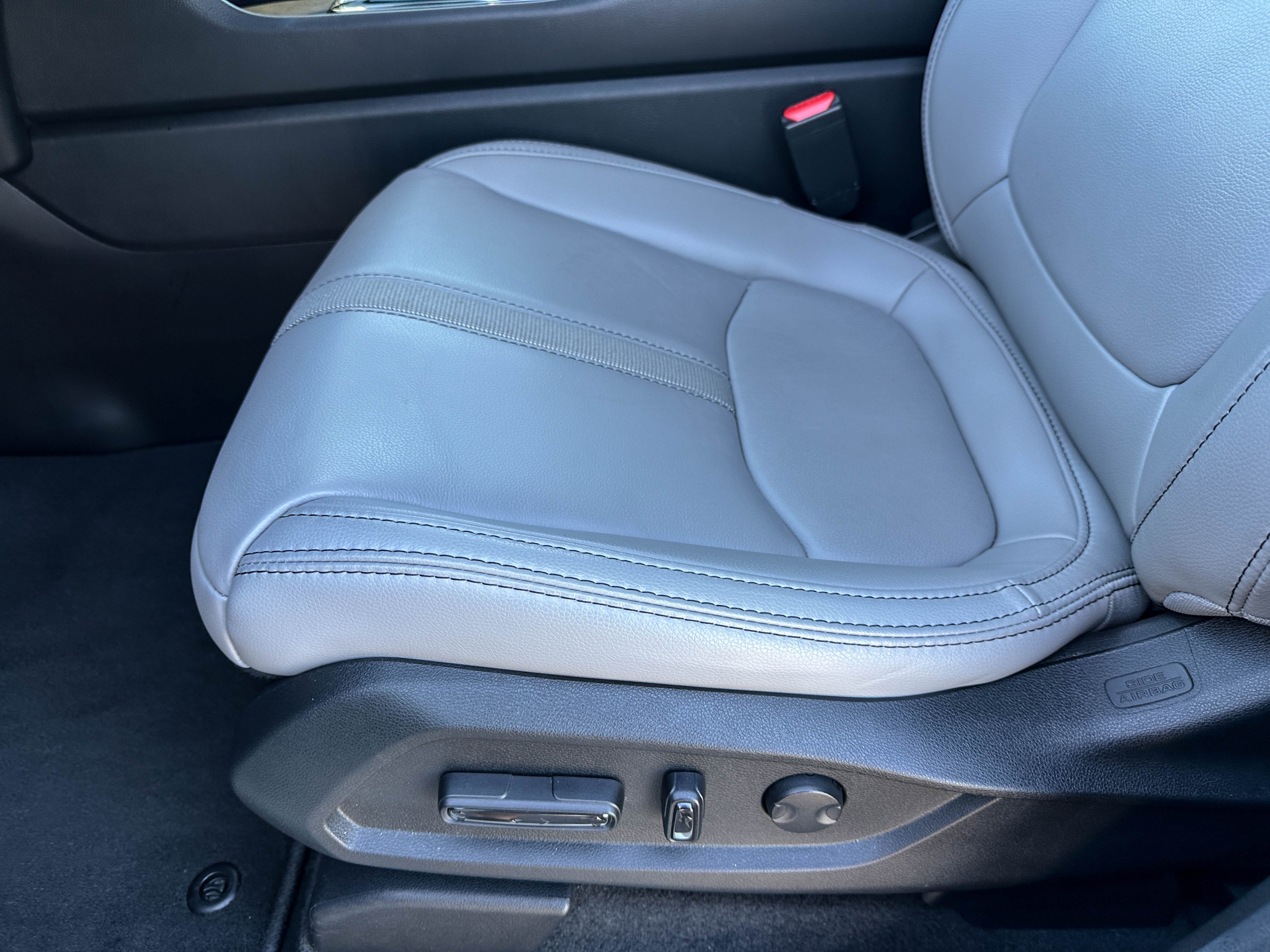 Used 2025 Honda Pilot Touring image 15