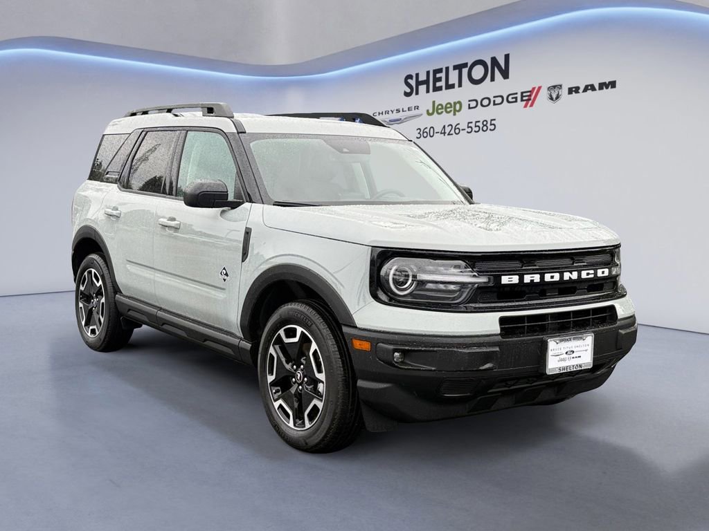 Used 2023 Ford Bronco Sport Outer Banks AWD/4WD image 8