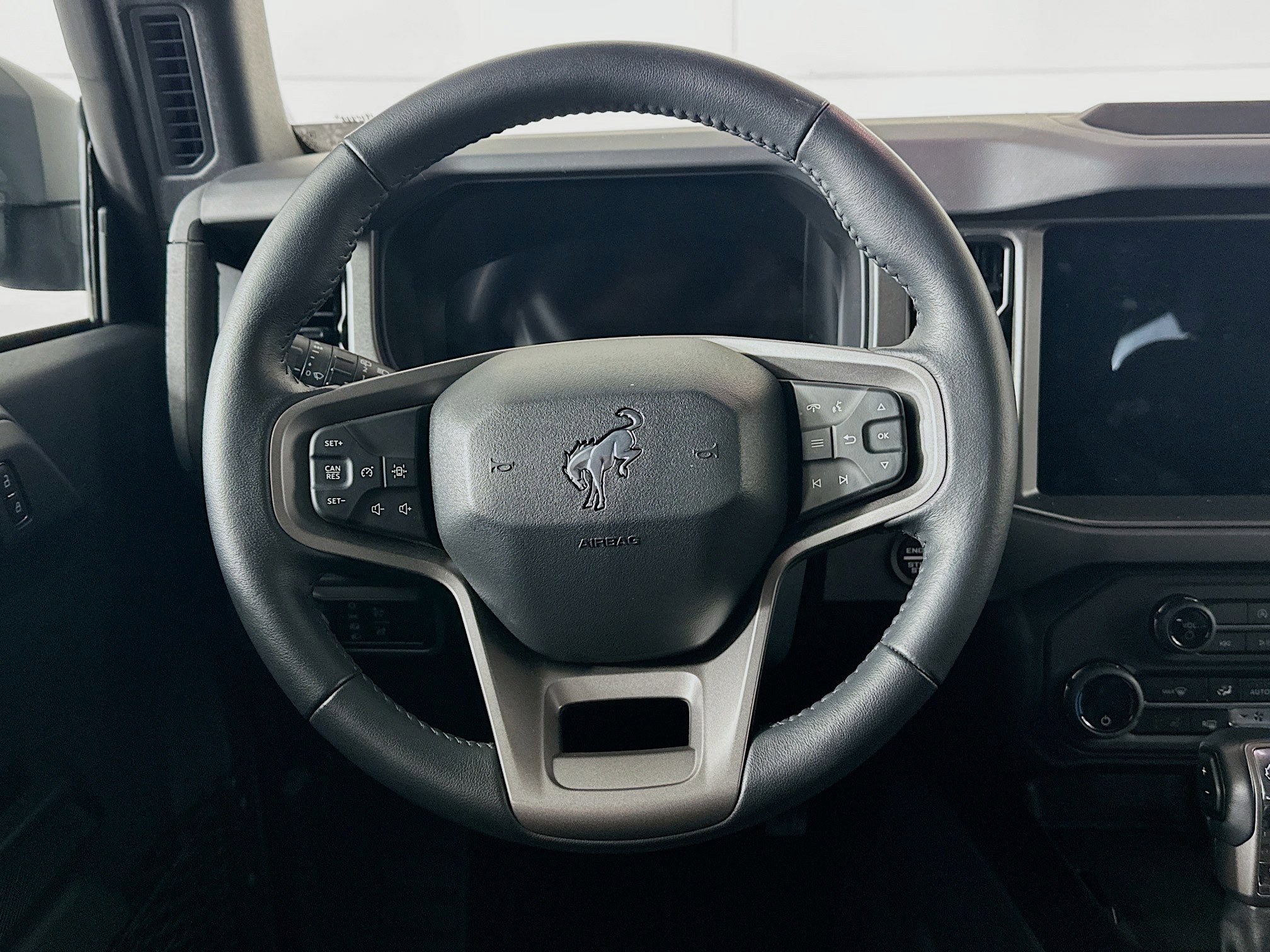 Used 2025 Ford Bronco Big Bend image 18