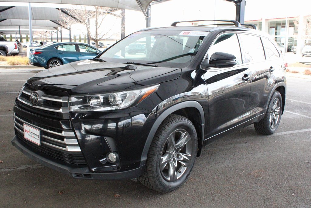 Certified 2018 Toyota Highlander Limited Platinum image 11