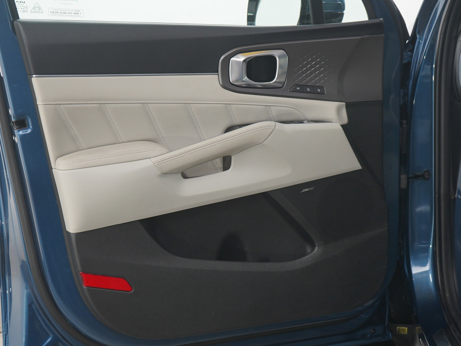 Used 2025 Kia Sorento SX Prestige AWD/4WD image 24