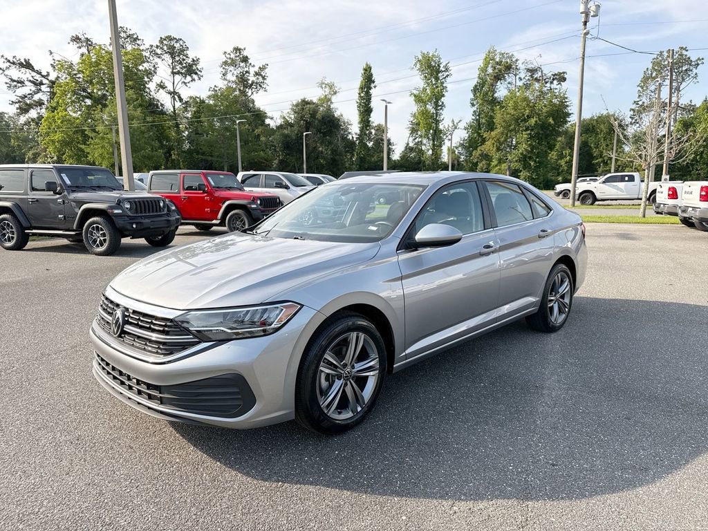 Used 2024 Volkswagen Jetta SE FWD image 8