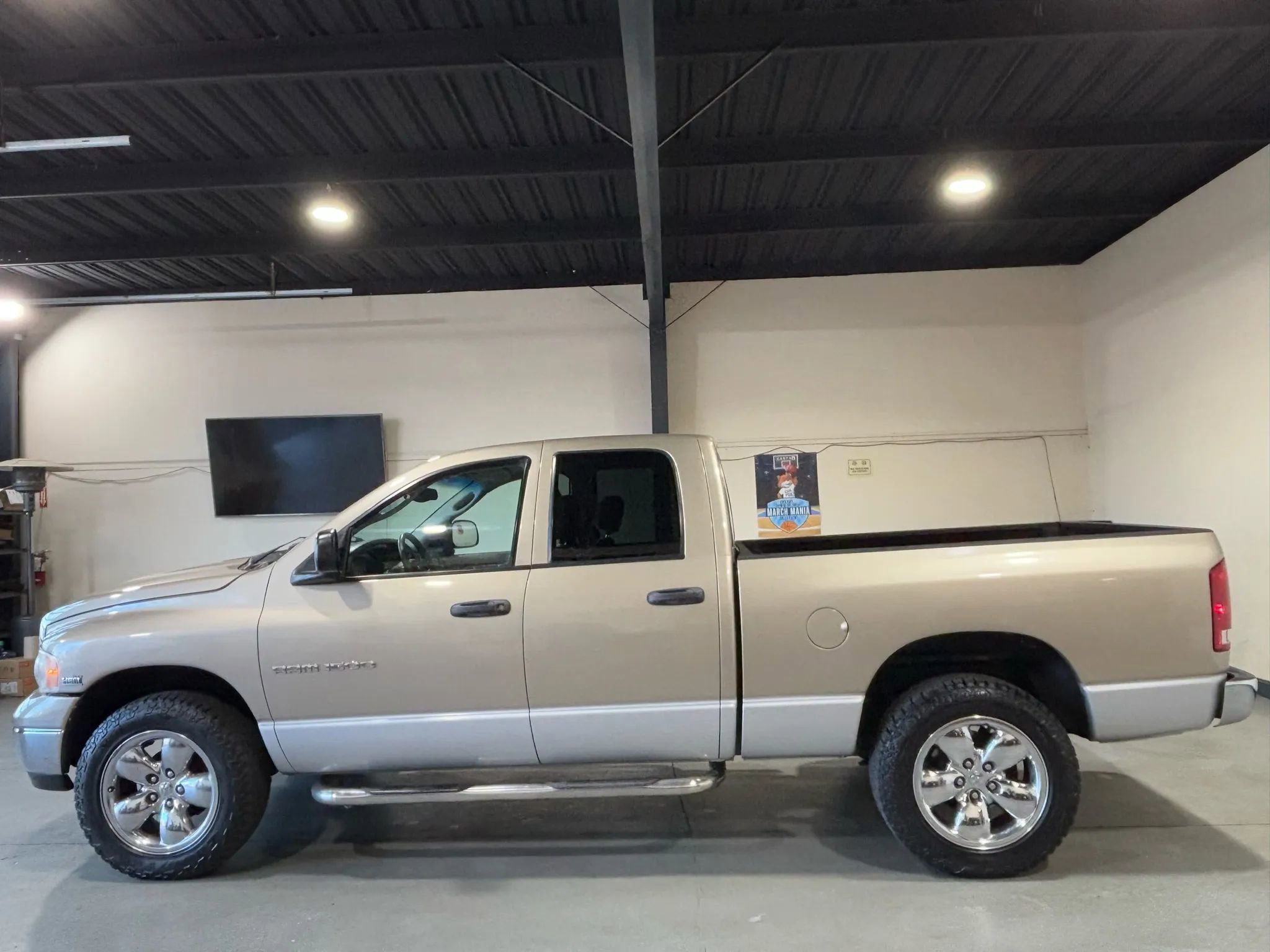 Used 2004 Dodge Ram 1500 Truck SLT w/ Trailer Tow Group AWD/4WD image 5