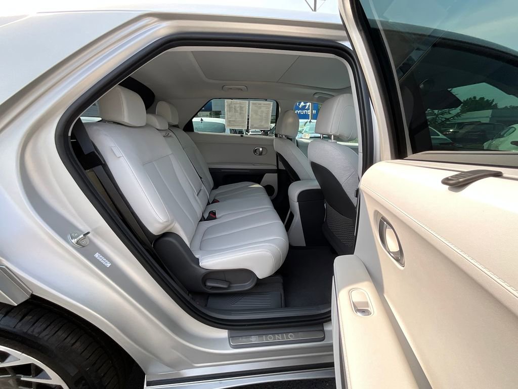 Used 2024 Hyundai Ioniq 5 Limited image 22