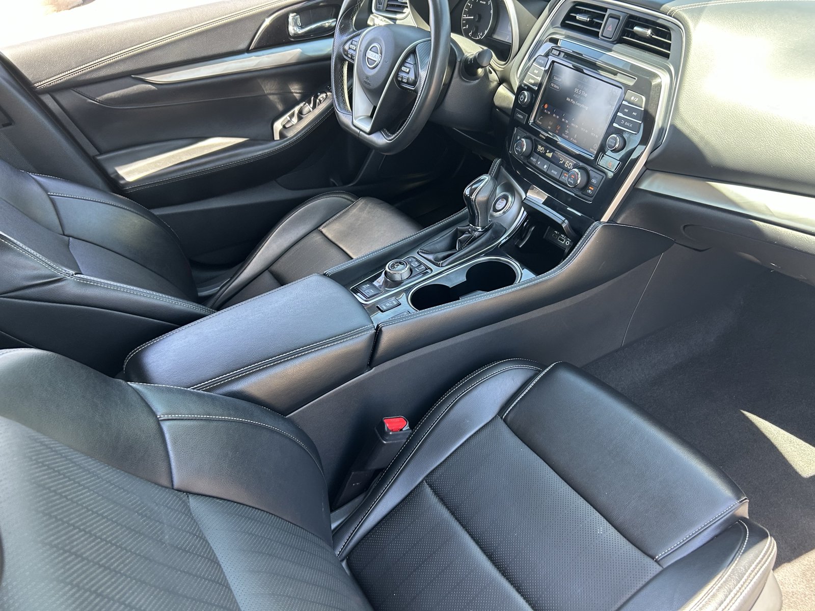 Used 2023 Nissan Maxima SV w/ Floor Mat Group FWD image 12