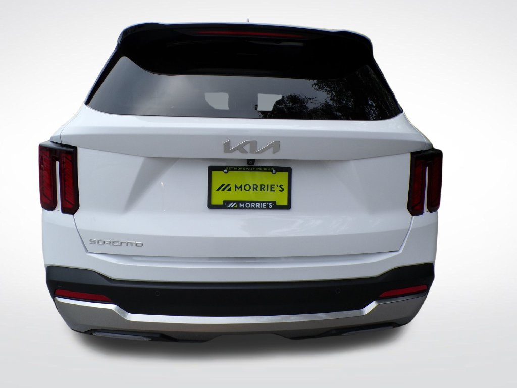Used 2025 Kia Sorento S w/ Panoramic Sunroof Package FWD image 5