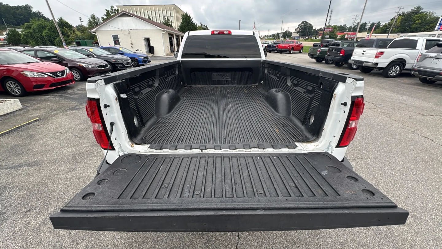 Used 2018 GMC Sierra 1500 2WD Regular Cab image 23
