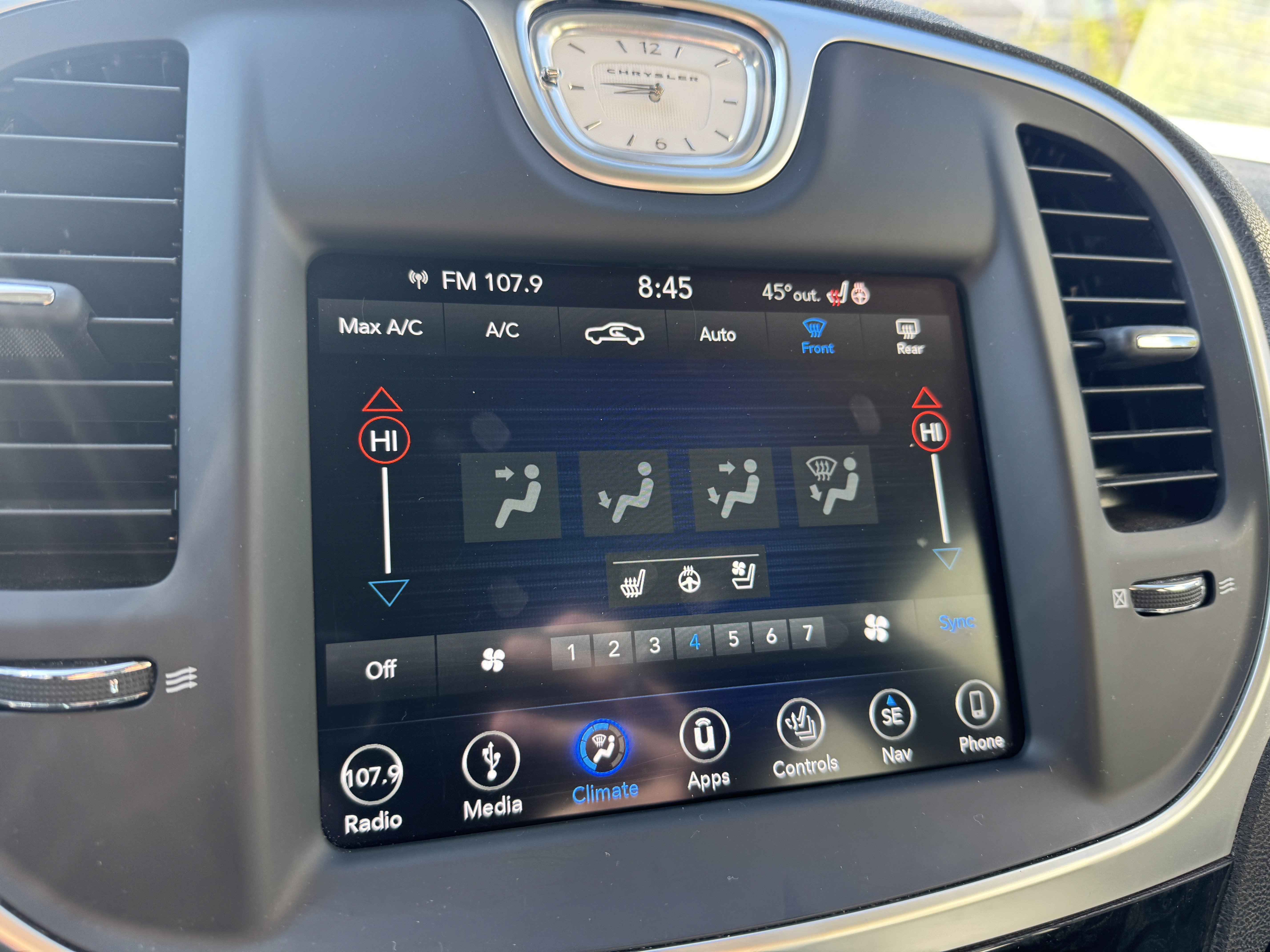 Used 2018 Chrysler 300 Limited w/ Safetytec Plus Group RWD image 25