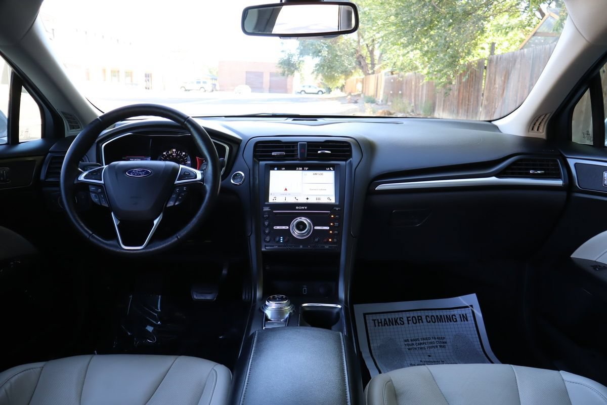 Used 2017 Ford Fusion Energi Titanium FWD image 17