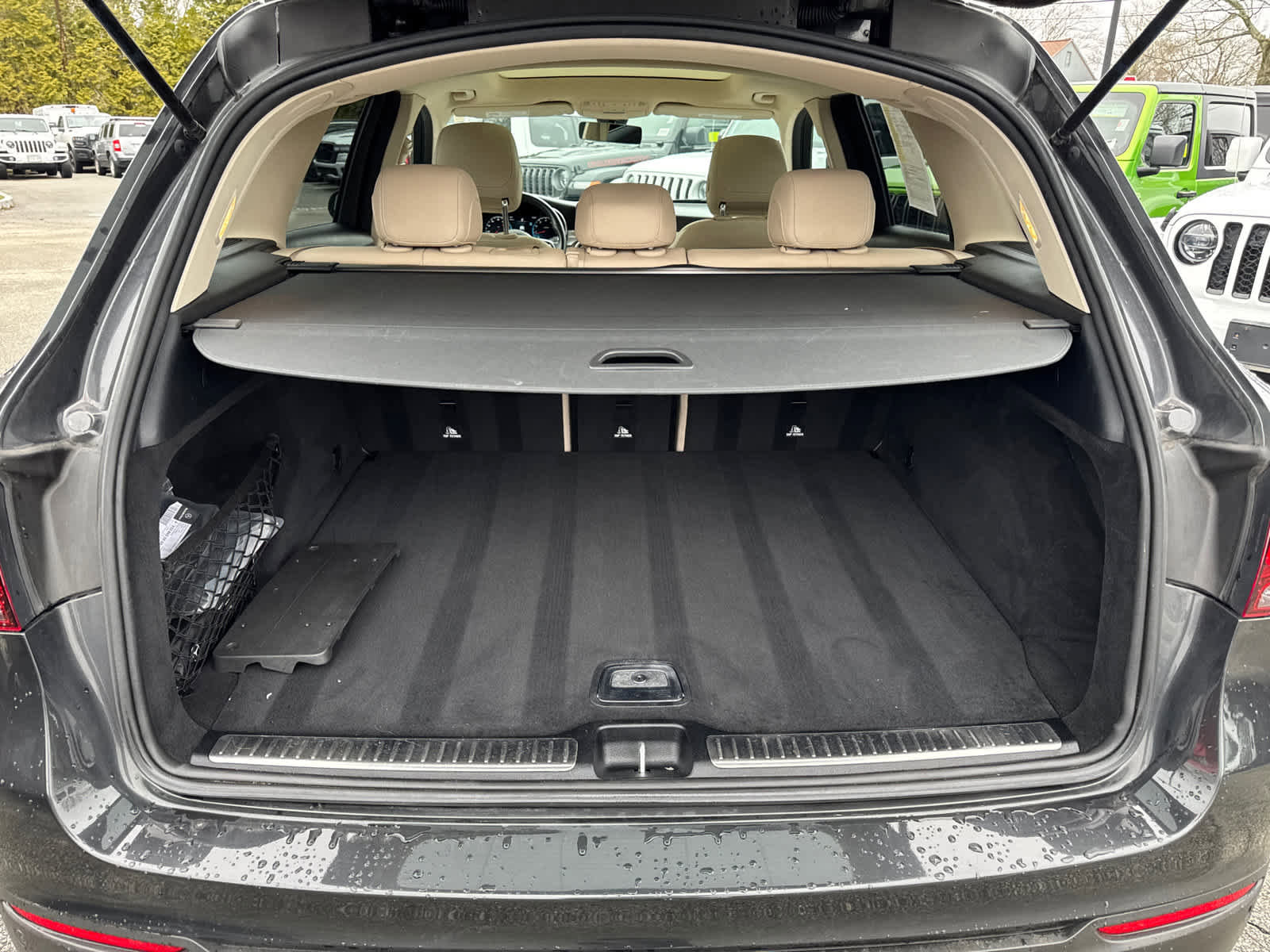 Used 2021 Mercedes-Benz GLC 300 4MATIC image 34