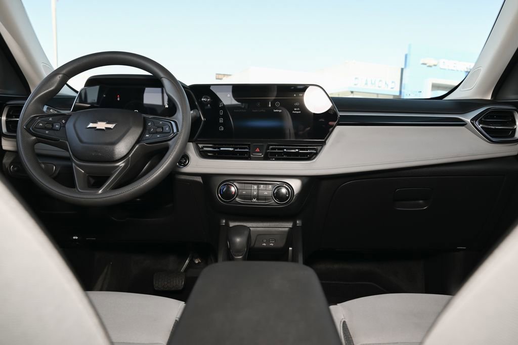 Used 2024 Chevrolet TrailBlazer LS image 20