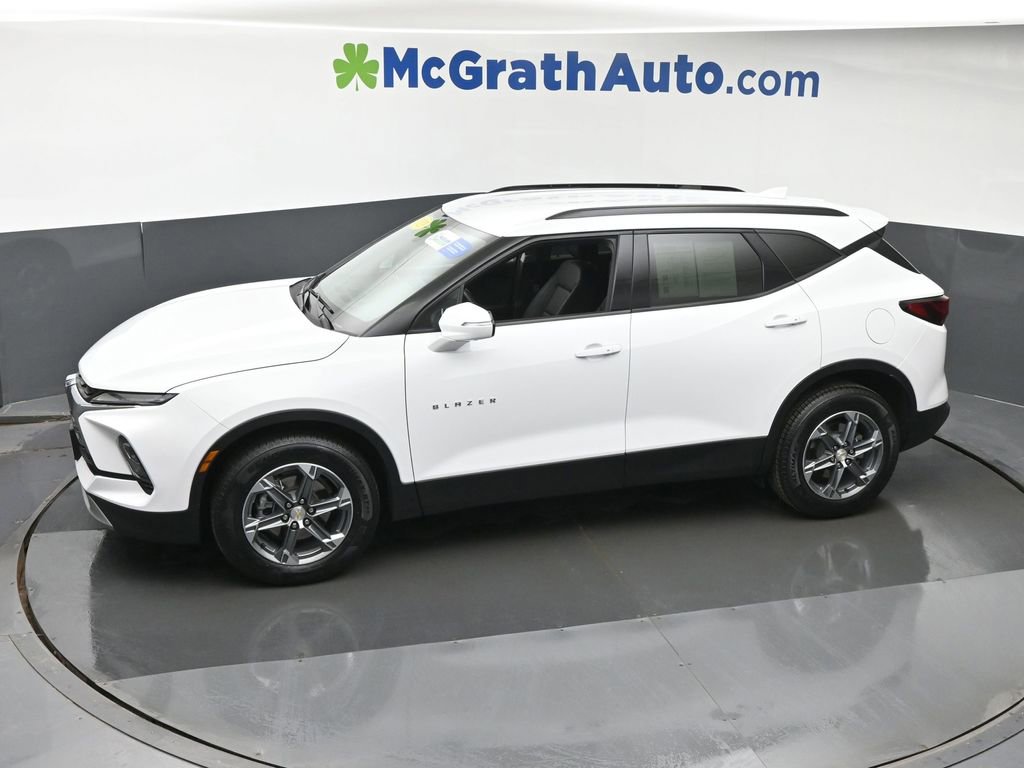 Used 2023 Chevrolet Blazer LT w/ Sound & Technology Package image 17