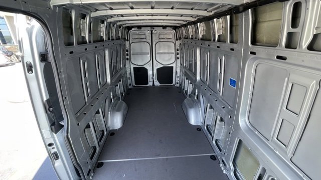 Used 2024 Mercedes-Benz Sprinter 2500 image 11