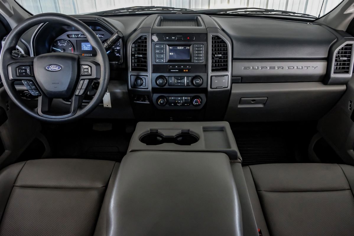 Used 2021 Ford F550 4x4 Crew Cab Super Duty w/ Power Equipment Group image 12