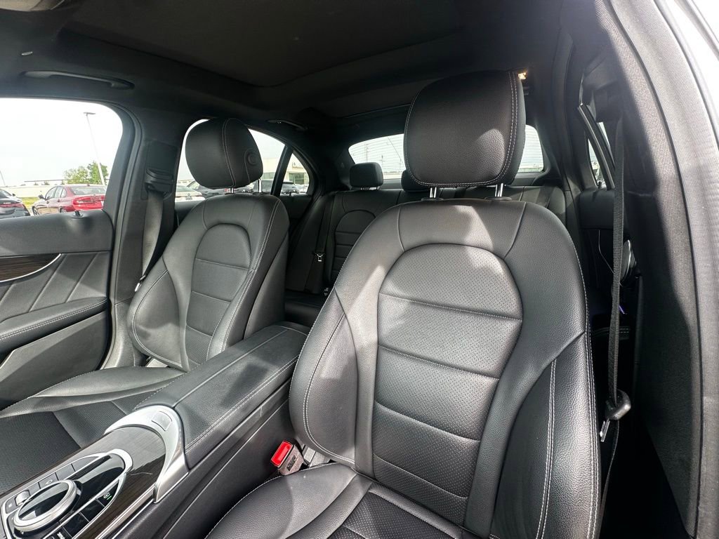 Used 2020 Mercedes-Benz C 300 4MATIC Sedan image 11