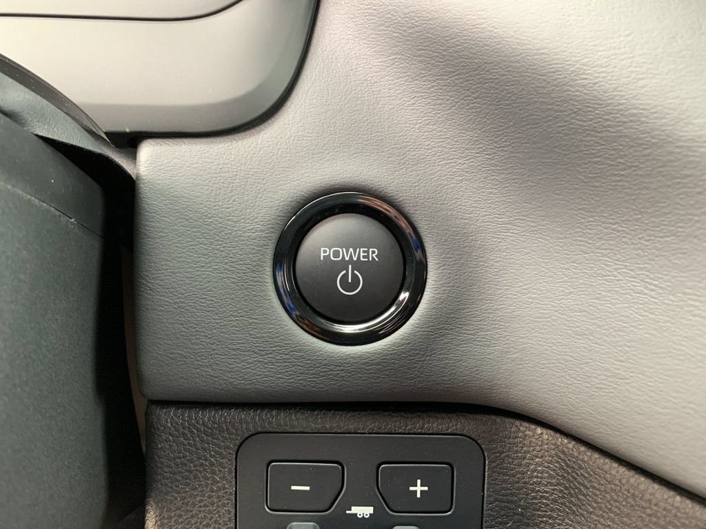New 2026 Toyota Tundra Platinum AWD/4WD image 25