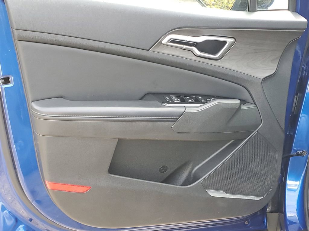 Used 2023 Kia Sportage X-Line w/ X-Line Premium Package image 9