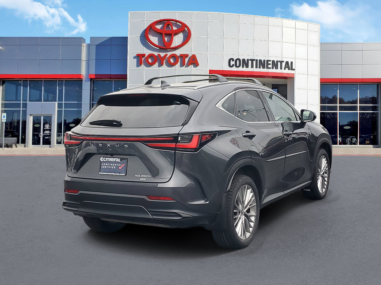Used 2025 Lexus NX 350h AWD w/ Accessory Package (Z2) image 5