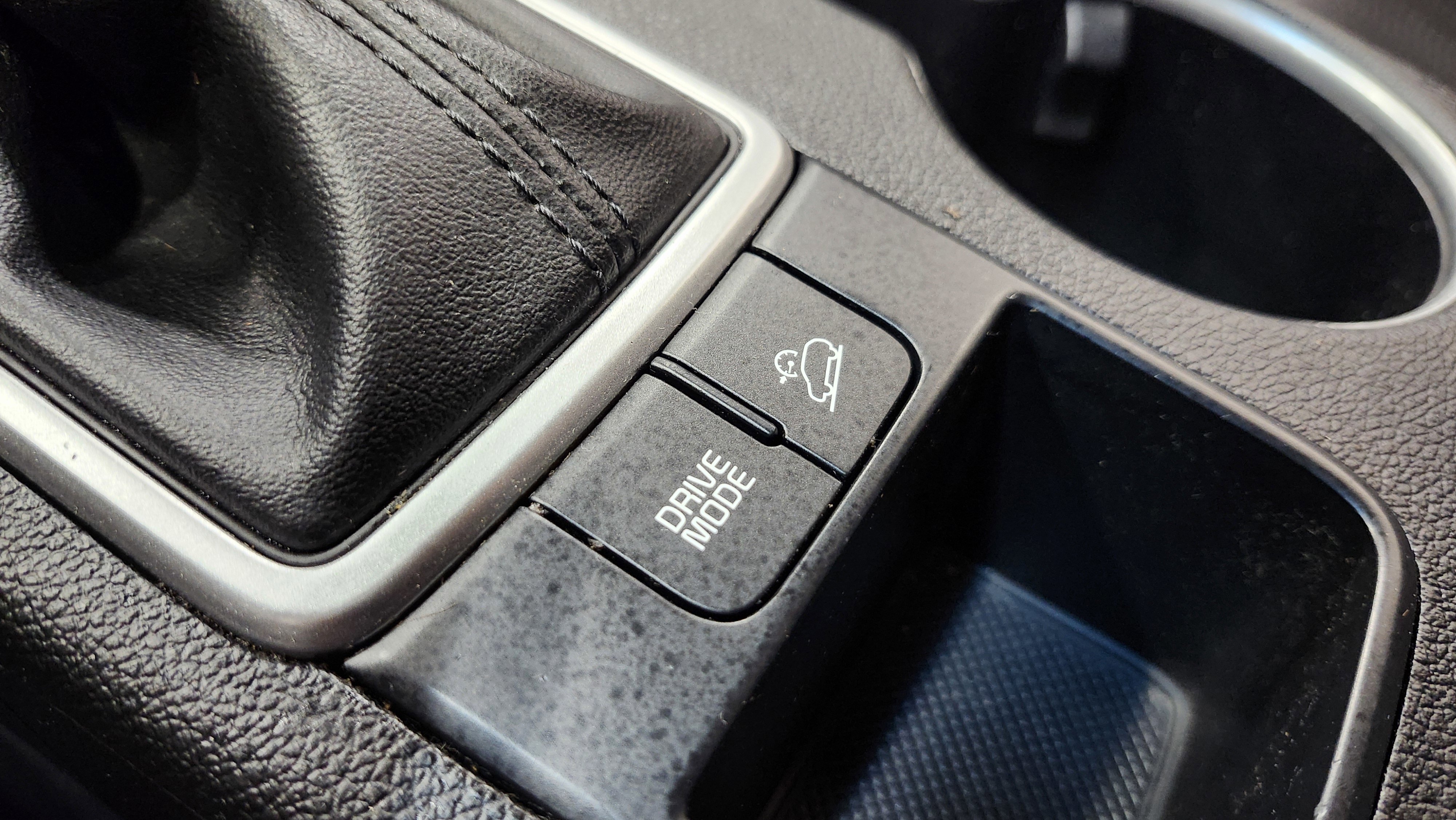 Used 2022 Kia Sportage LX image 6