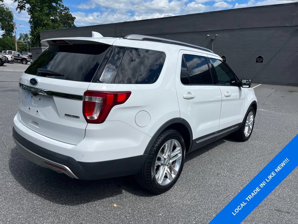 Used 2016 Ford Explorer XLT w/ Equipment Group 202A FWD image 22