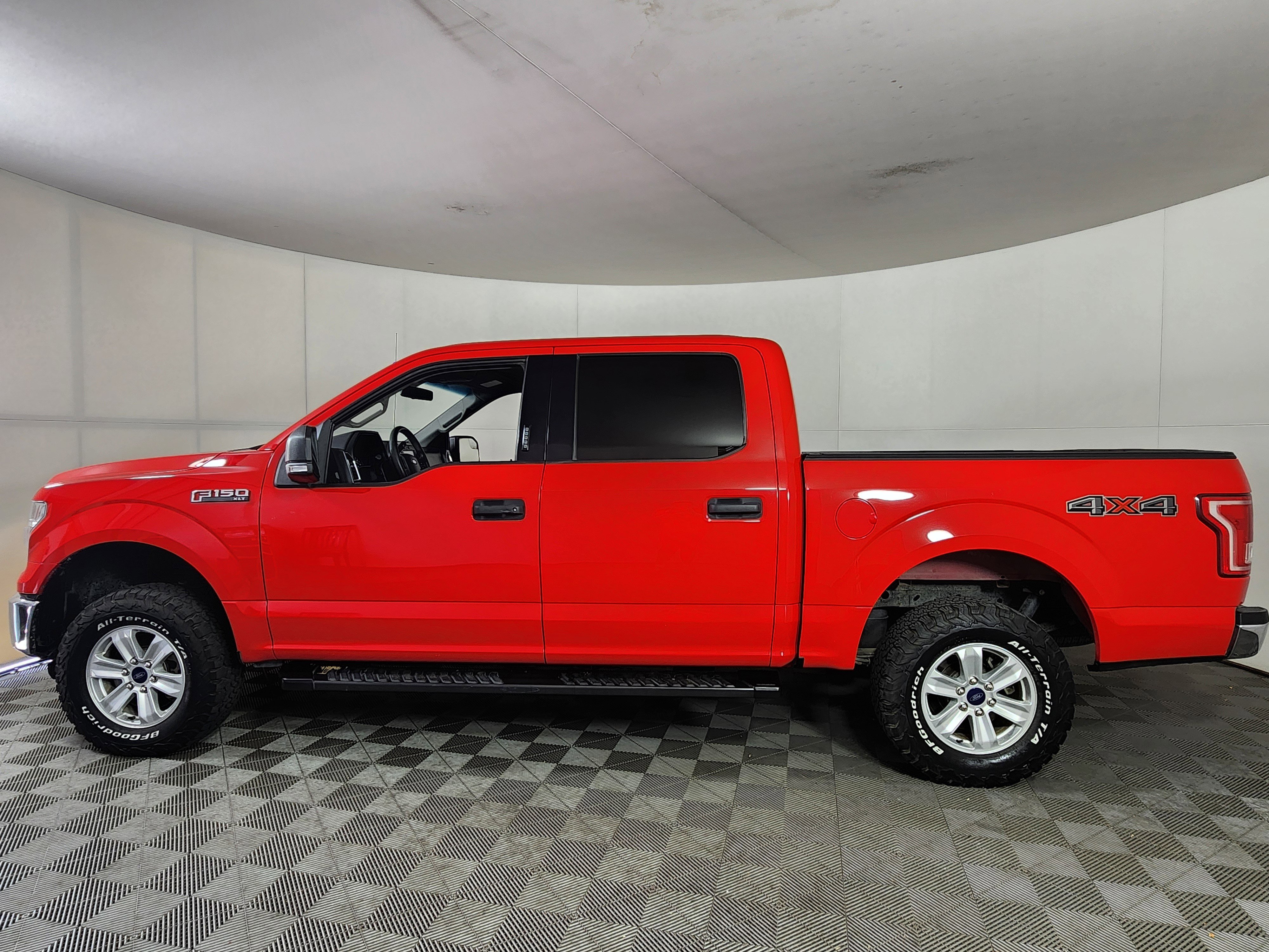 Used 2016 Ford F150 XLT AWD/4WD image 4