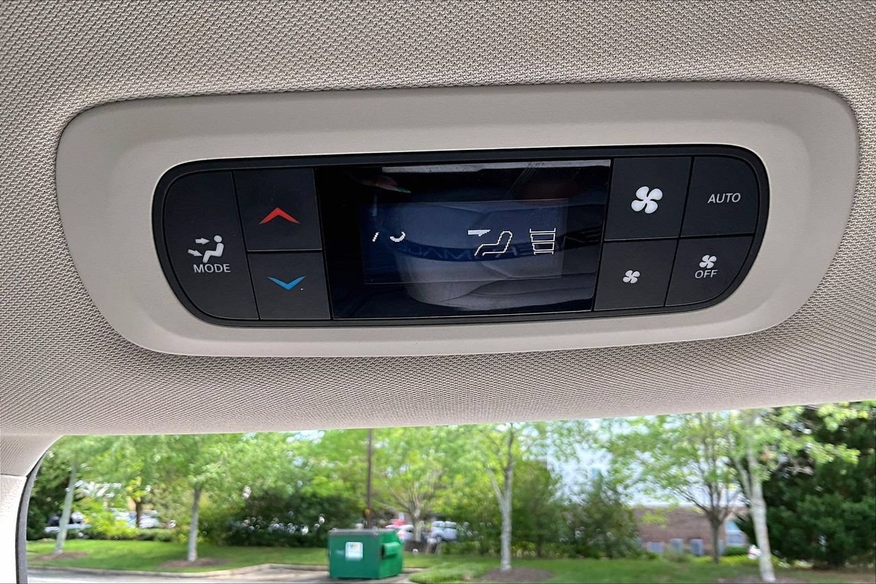 Certified 2021 Chrysler Pacifica Touring-L FWD image 14
