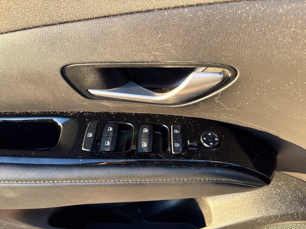 Used 2022 Hyundai Tucson Limited FWD image 17