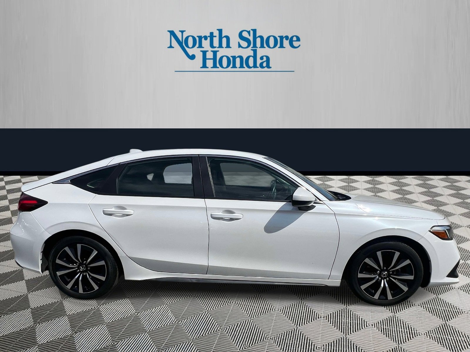 Used 2022 Honda Civic EX-L image 3