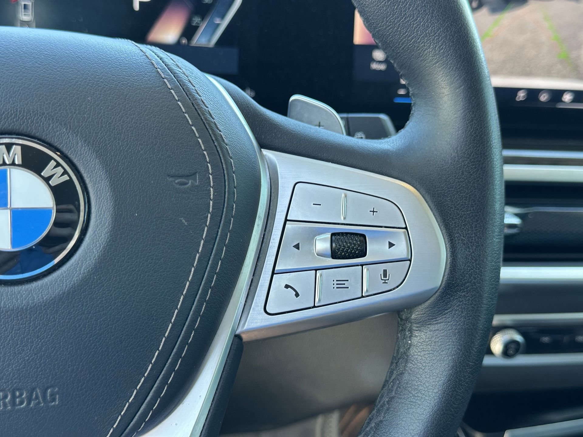 Certified 2024 BMW X7 xDrive40i w/ Premium Package image 29