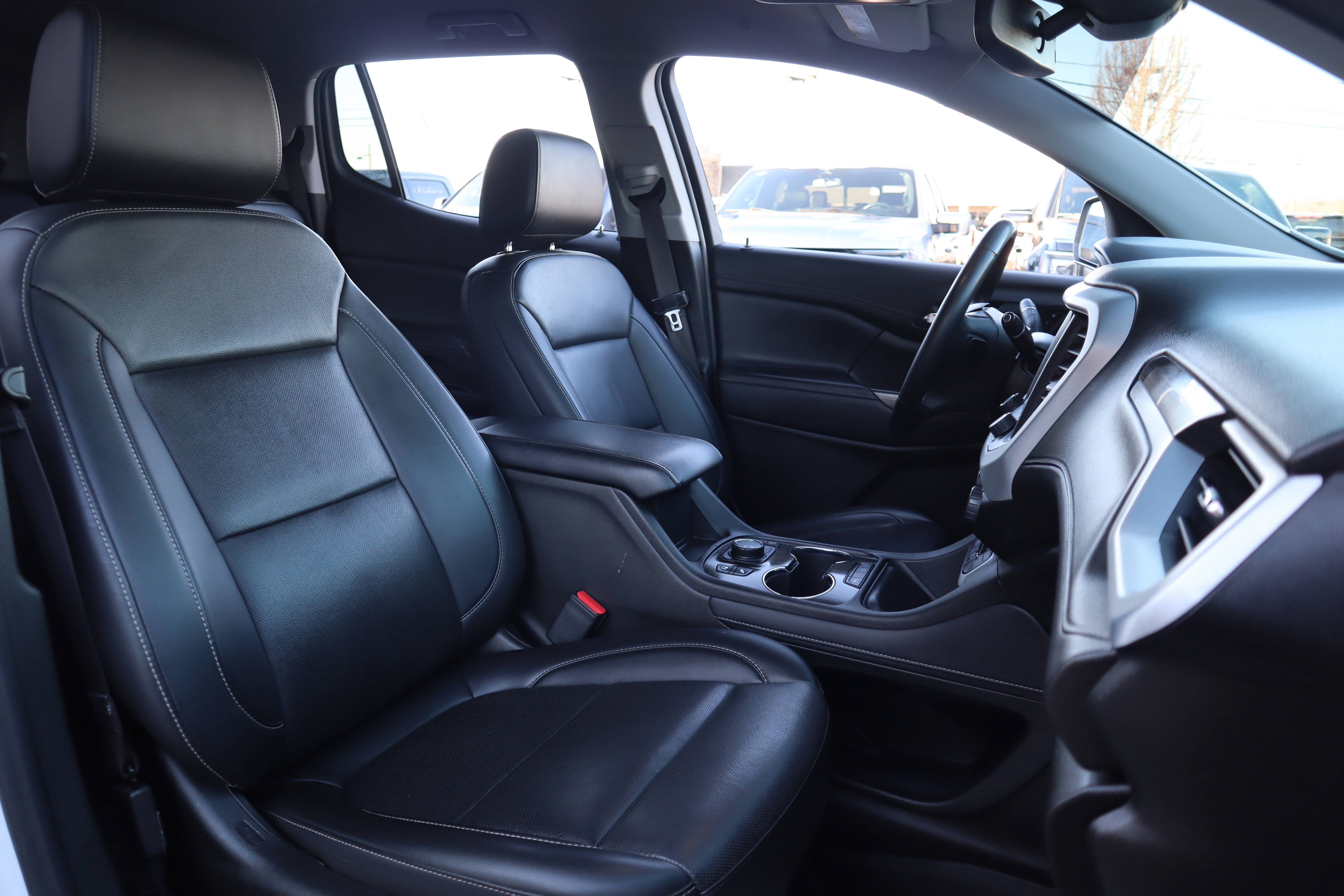 Used 2023 GMC Acadia SLT w/ Elevation Edition image 34