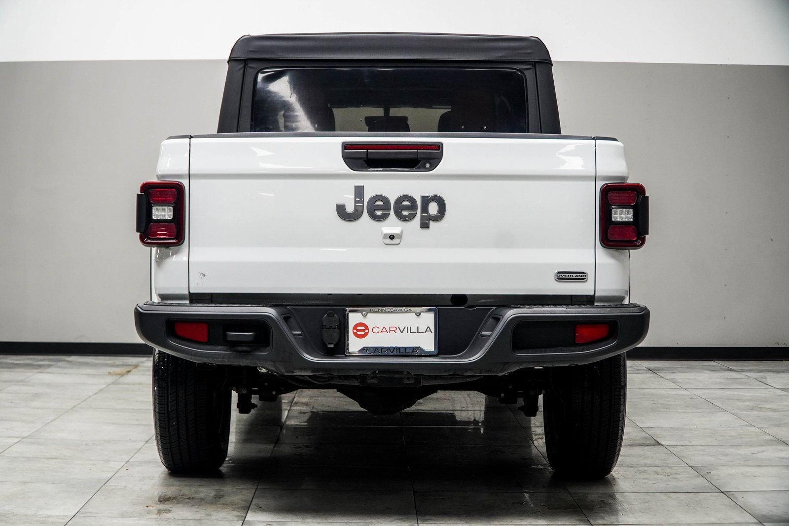 Used 2023 Jeep Gladiator Overland w/ LED Lighting Group image 10