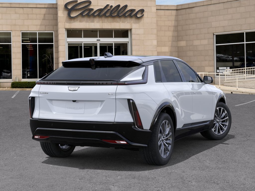 New 2027 Cadillac Lyriq Sport w/ LPO, Floor Liner Package AWD/4WD image 6