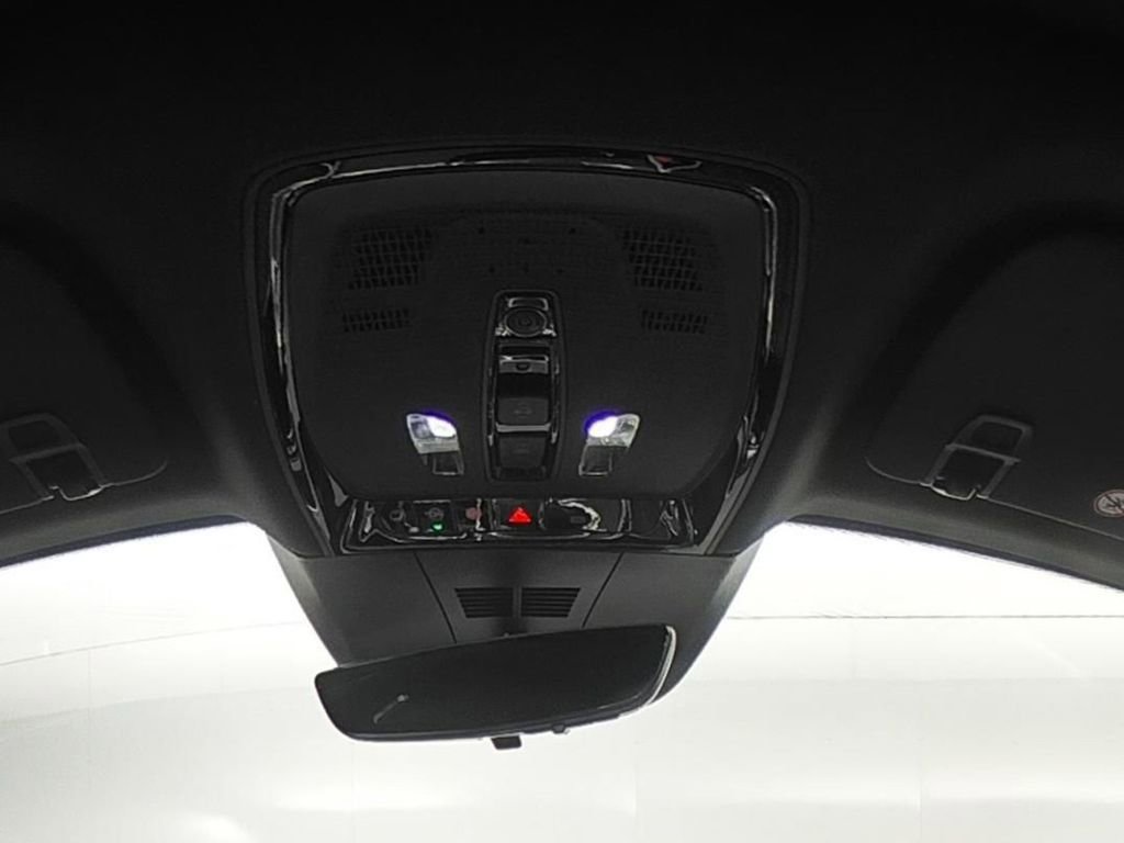 New 2026 Cadillac Lyriq V w/ LPO, Floor Liner Package AWD/4WD image 17