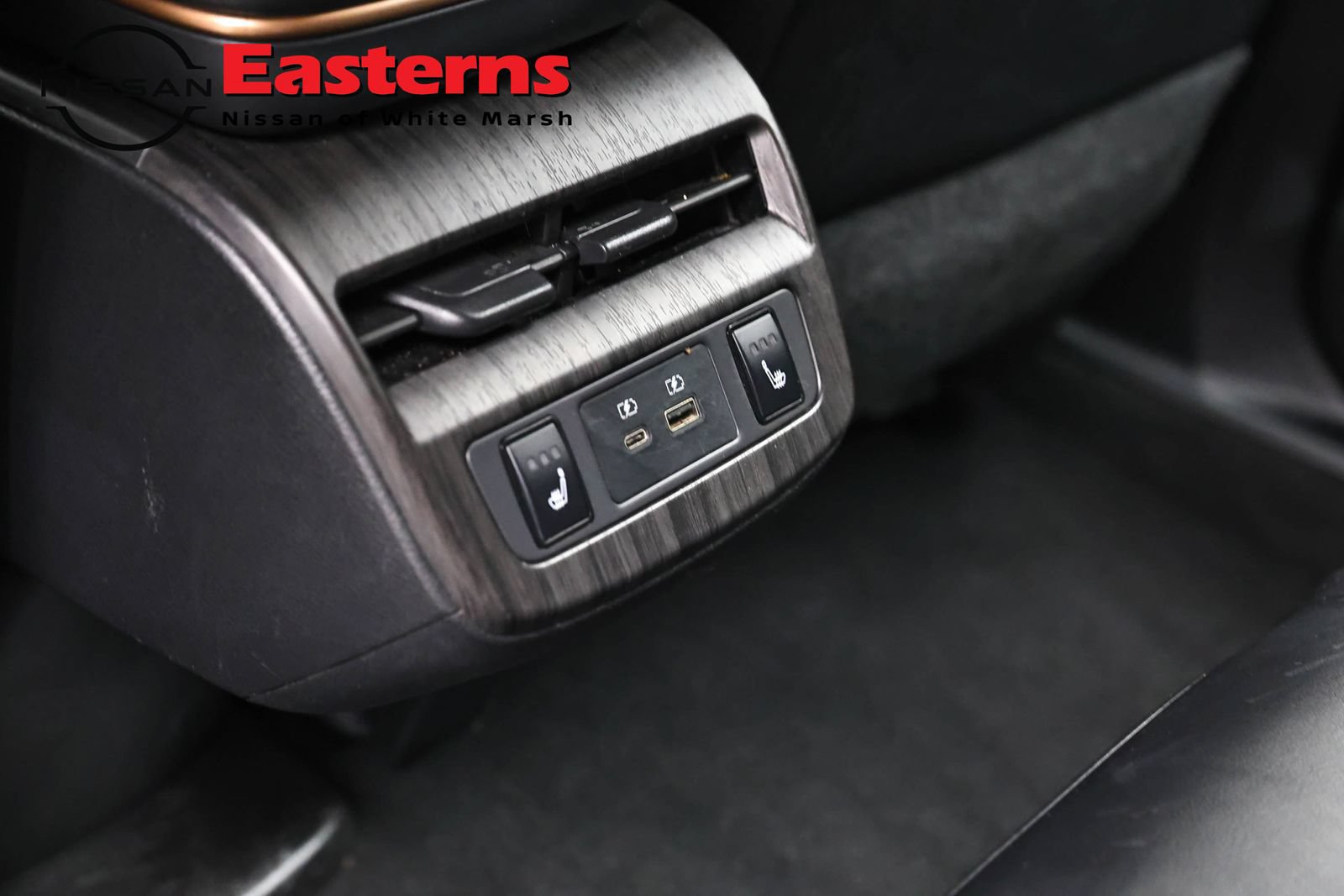 Used 2024 Nissan Ariya AWD image 22