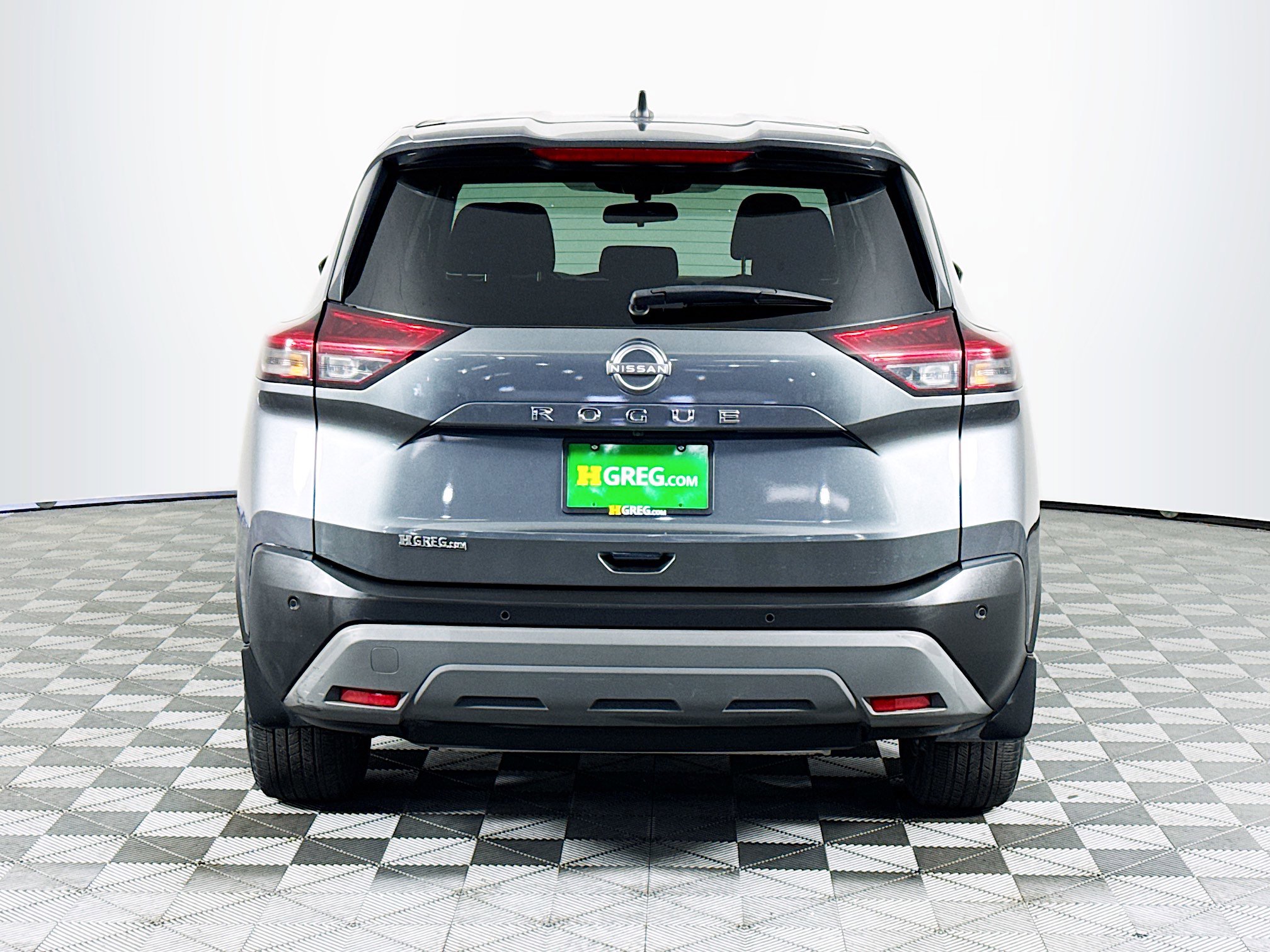Used 2023 Nissan Rogue S image 8