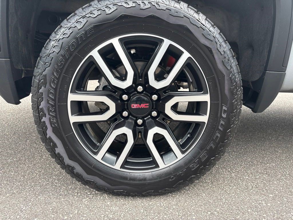 Certified 2024 GMC Sierra 1500 AT4 w/ Technology Package AWD/4WD image 12