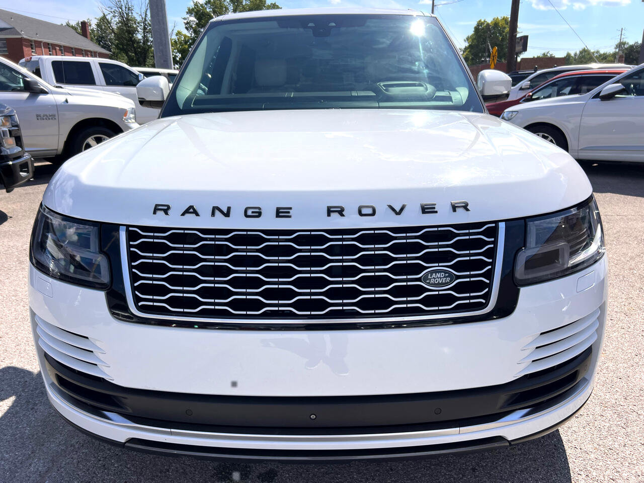 Used 2018 Land Rover Range Rover Long Wheelbase Supercharged image 9