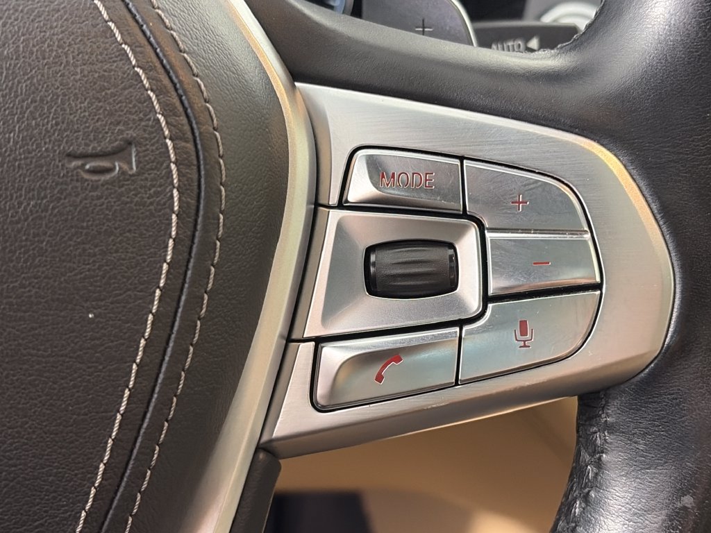 Used 2017 BMW 750i xDrive AWD/4WD image 18