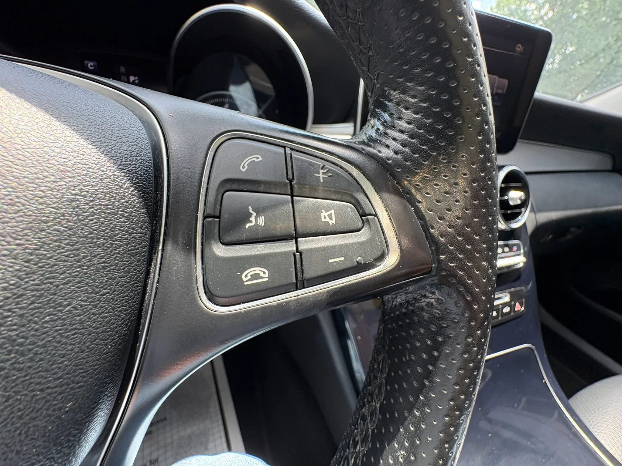 Used 2016 Mercedes-Benz C 300 4MATIC Sedan image 35