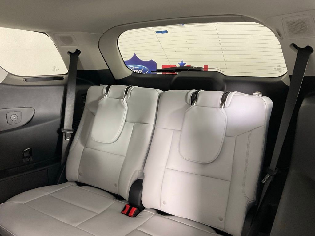 New 2026 Ford Explorer Platinum AWD/4WD image 16