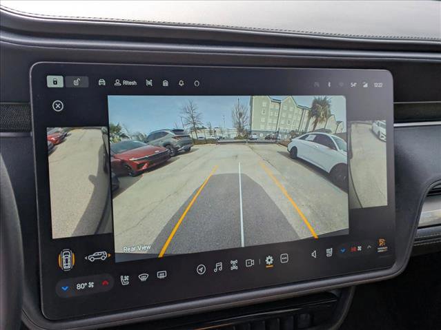 Used 2024 Rivian R1S Adventure AWD/4WD image 15