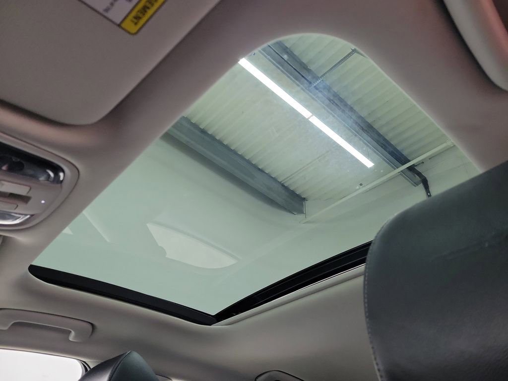 Used 2022 Kia Stinger GT2 image 19